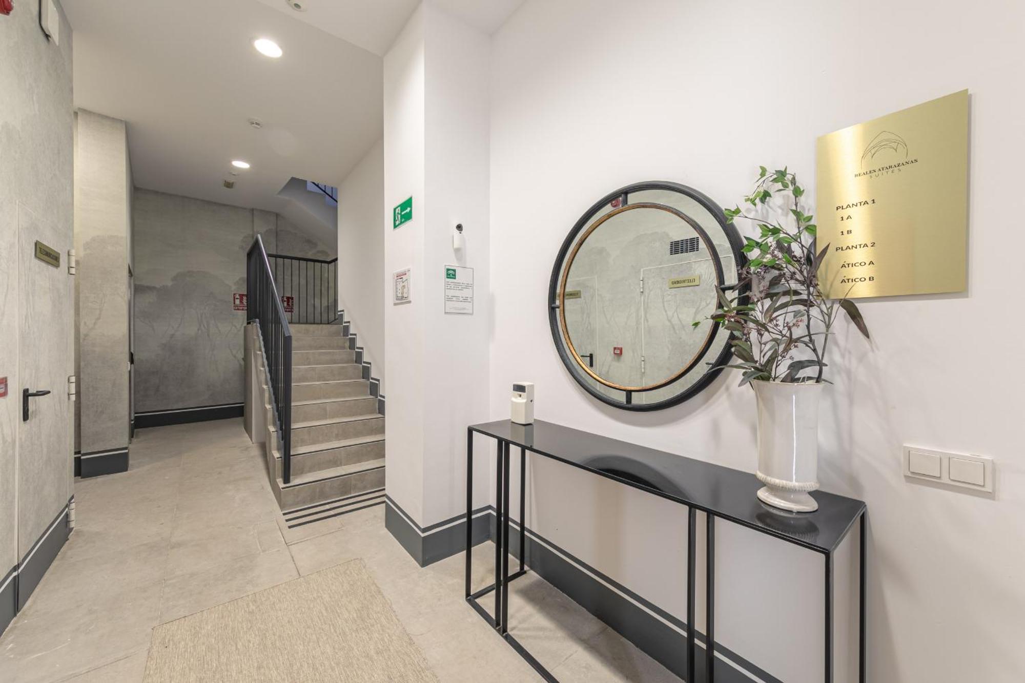 Green-Apartments Reales Atarazanas Suites Sevilla Eksteriør billede